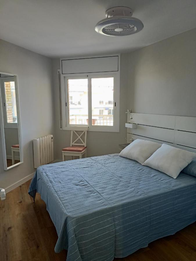 Seafront Apartment Pineda Beach 拉皮内达 外观 照片